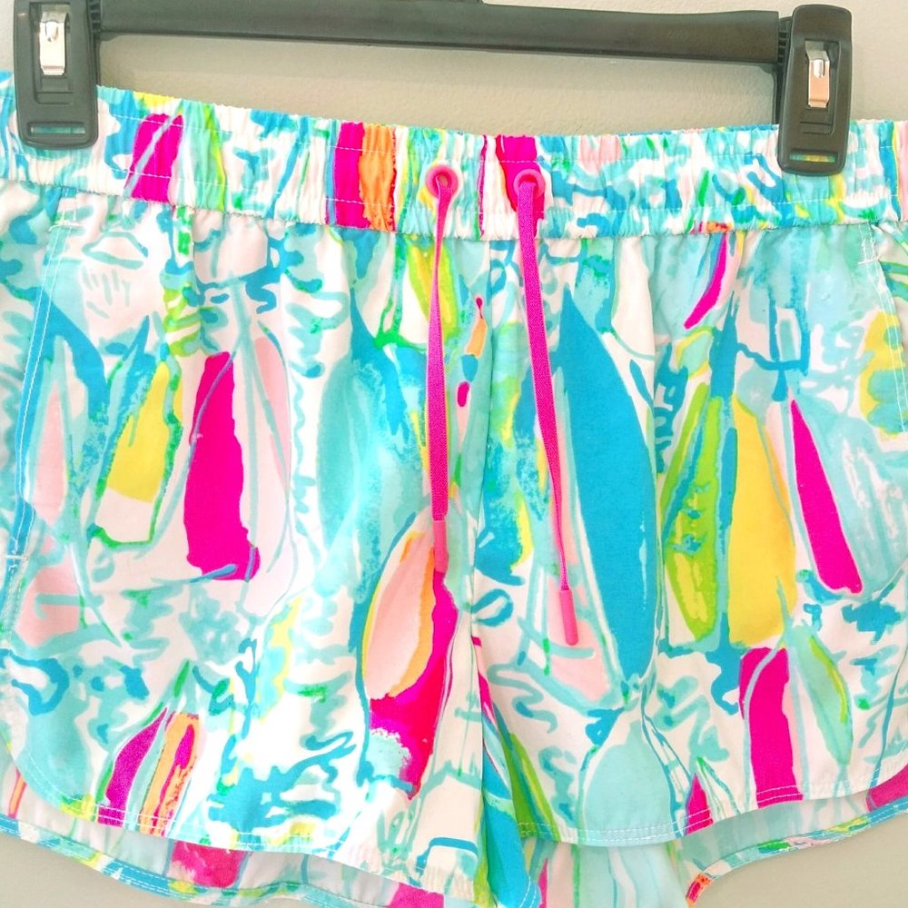 Lilly Pulitzer Luxletic Run around short